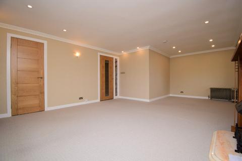 2 bedroom flat to rent, Julian Court, Flat 2/1, Hyndland, Glasgow, G12 0RB
