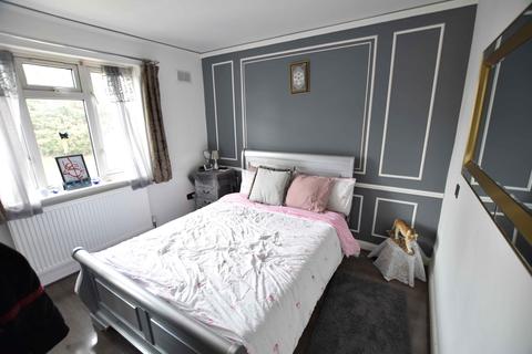 32 Denison Road, Feltham, TW13 4QF