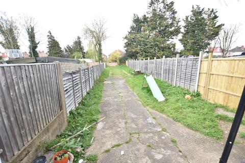 32 Denison Road, Feltham, TW13 4QF