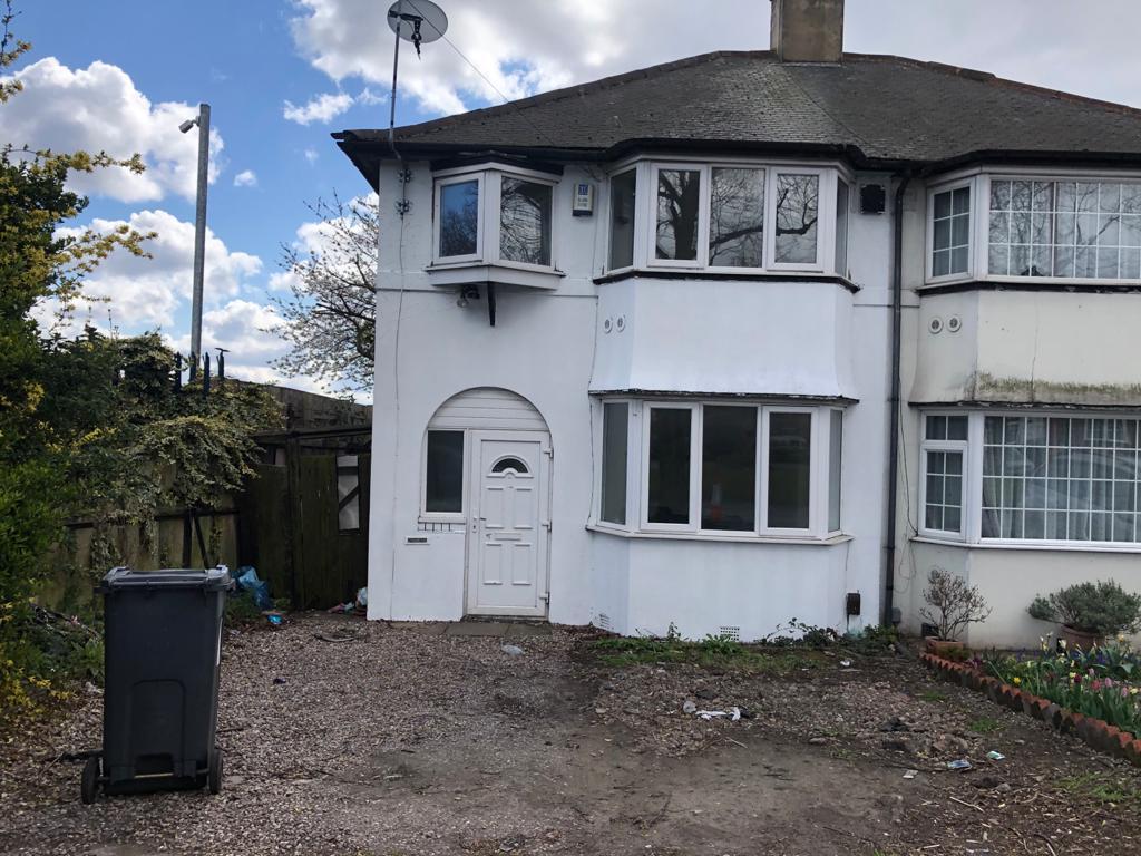 Tyburn Road, Erdington, Birmingham B24 3 bed semidetached house for
