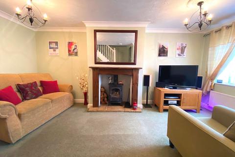 6 Briscoe Close, Northampton, NN2 8XH