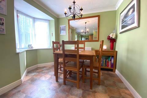 6 Briscoe Close, Northampton, NN2 8XH