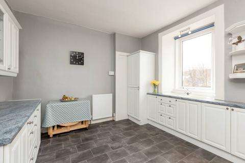 39 Corbiehill Road, Edinburgh, EH4 5AT