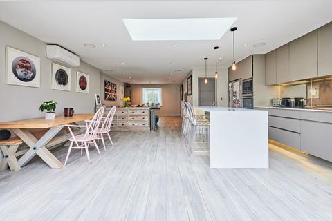 3 Kilmington Road, London, SW13 9BZ