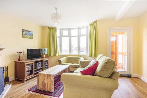 12 Forest Hill, Tilehurst, Reading, RG30 6XF