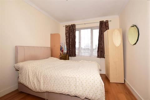 112 Streatham Road, Mitcham, CR4 2AE