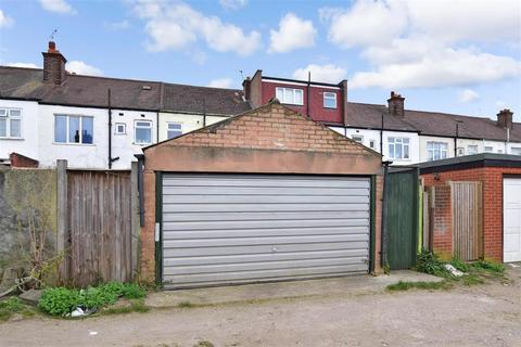 112 Streatham Road, Mitcham, CR4 2AE