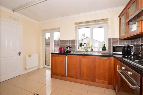 112 Streatham Road, Mitcham, CR4 2AE