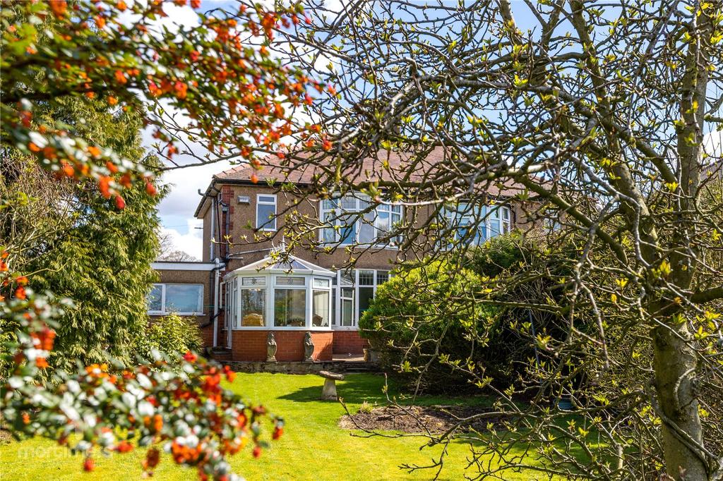 Branch Road, Mellor Brook, Blackburn... 3 bed semidetached house £