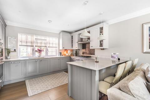 Flat 4, Alder House Westerham Road, Keston, BR2 6HE