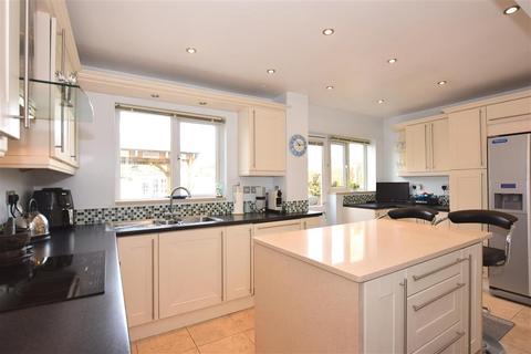 21 Dennis Road, Gravesend, DA11 7NN