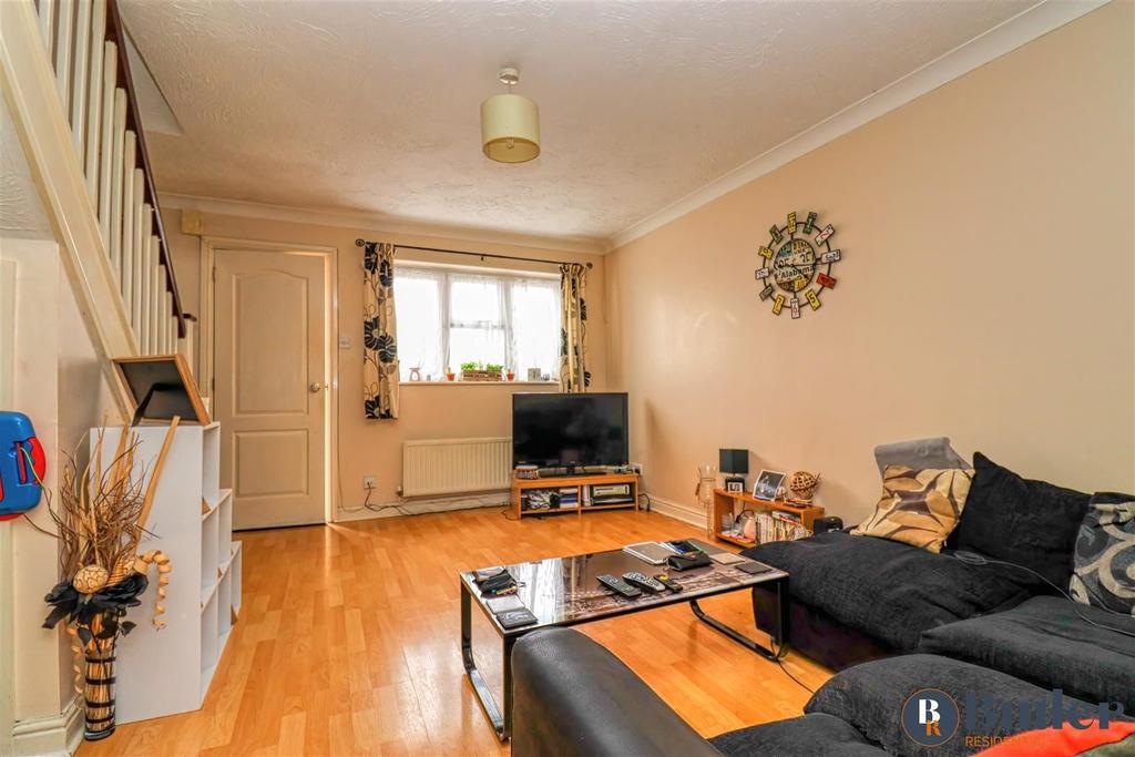 Hayfield, Stevenage, Hertfordshire... 2 bed semidetached house £210,000