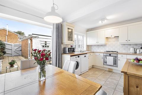 12 Brill Close, Marlow, SL7 2RH