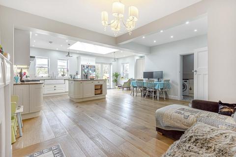 50 Leysdown Road, London, SE9 3NB
