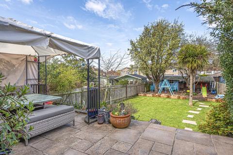 50 Leysdown Road, London, SE9 3NB