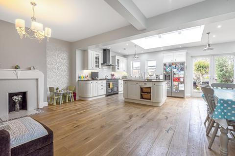 50 Leysdown Road, London, SE9 3NB
