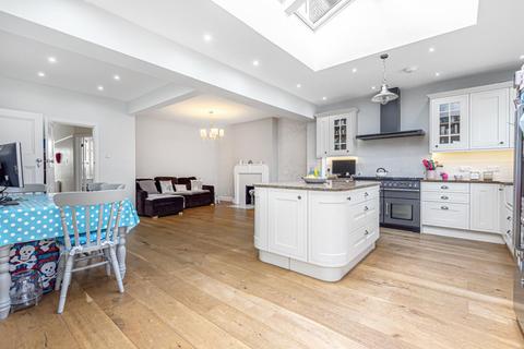 50 Leysdown Road, London, SE9 3NB