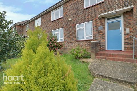 18 Chippenham Road, Romford, RM3 8EX