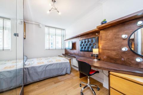 12 Old Market Square, London, E2 7PQ