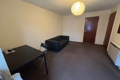 2 bedroom flat to rent, Upper Craigs, Stirling Town, Stirling, FK8