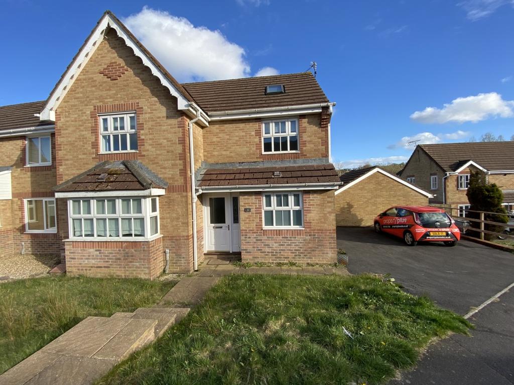 Mountain View Tonyrefail Tonyrefail 5 bed detached house £259,000