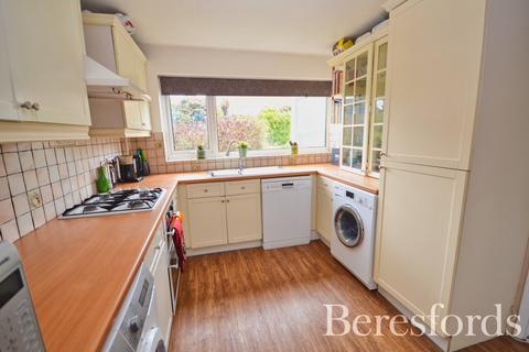 15 Foxhunter Walk, Billericay, CM11 1DZ