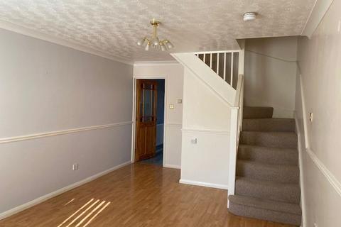 2 bedroom semi-detached house to rent, Mayors Close, MARCH, Cambridgeshire, PE15