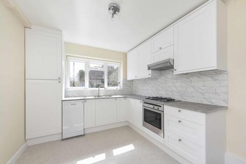 17b Lime Grove, New Malden, KT3 3TW