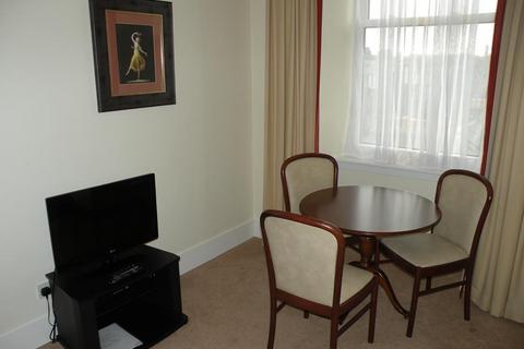 2 bedroom flat to rent, Union Grove (), Third Floor, AB10