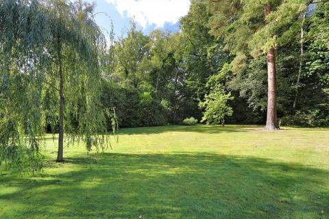 Highgate House, 26 Abbots Drive, Virginia Water, GU25 4SE