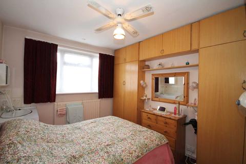 46 Holne Chase, Morden, SM4 5QB