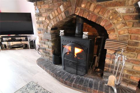 28 Cagefield Road, Stambridge, Rochford, SS4 2BE
