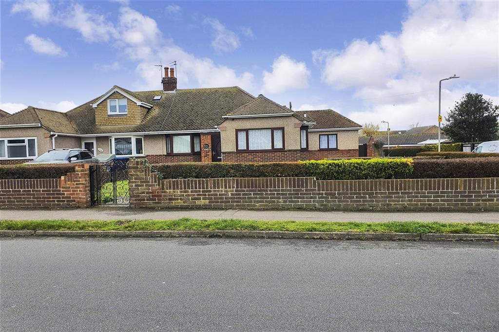 Salisbury Avenue, Broadstairs, Kent 2 bed semidetached bungalow £365,000