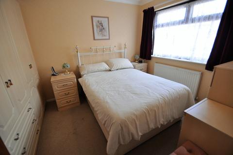 15 Barley Meadow, Halesworth, IP19 8PG