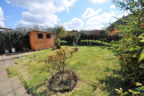 15 Barley Meadow, Halesworth, IP19 8PG