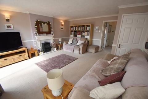 7 Appian Way, Shirley, Solihull, B90 4HD