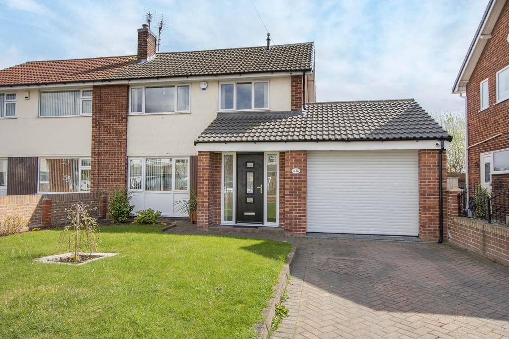 Lutterworth Drive, Adwicklestreet 3 bed semidetached house £179,950