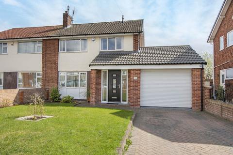 52 Lutterworth Drive, Adwick Le Street, Doncaster, DN6 7DF