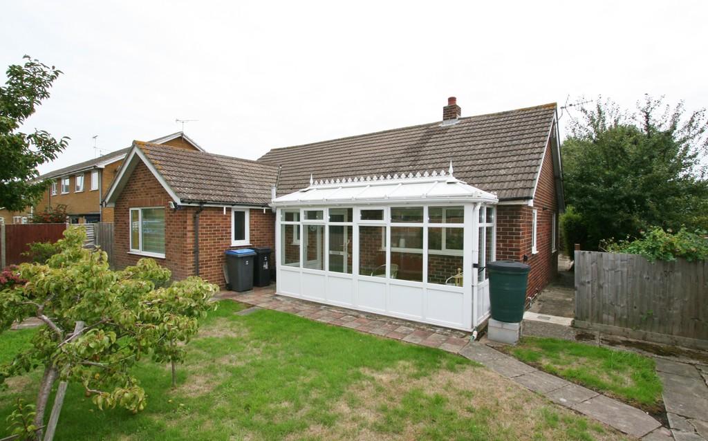 Hayward Close, Deal 3 bed detached bungalow £425,000