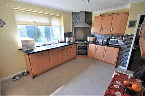 11 Dorothy Avenue, Thorne, Doncaster, DN8 4JB