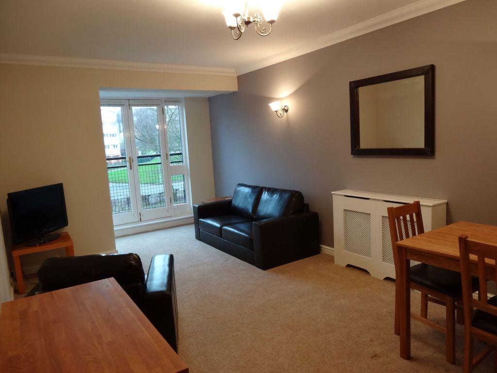 Balmoral Court, City Centre 2 bed apartment £225,000