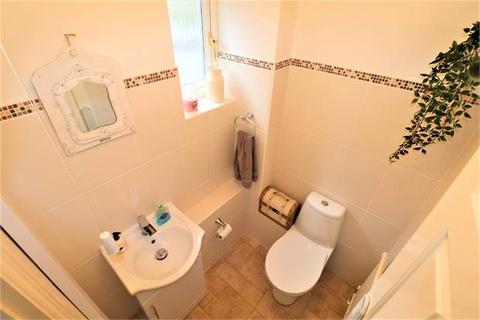 4 Arwen Grove, South Woodham Ferrers, Chelmsford, CM3 5ZJ