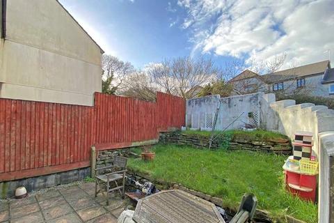 28 Halbullock View, Gloweth, Truro, TR1 3WN
