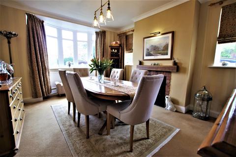 Slinter Vale Oldfields Road, Uttoxeter, ST14 7QJ
