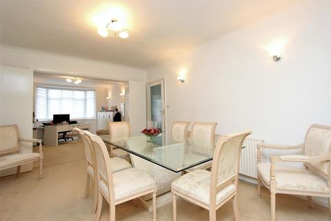 5 Burgh Wood, Banstead, SM7 1EW