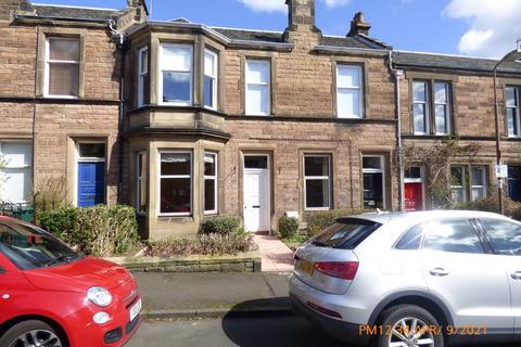 2 bedroom terraced house to rent, 37 Kirkhill Road