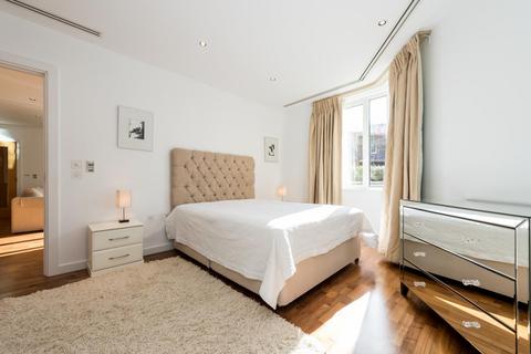 2 bedroom apartment to rent, Hans Crescent, SW1X