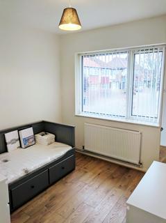 9 Bowes Road, London, W3 7AD