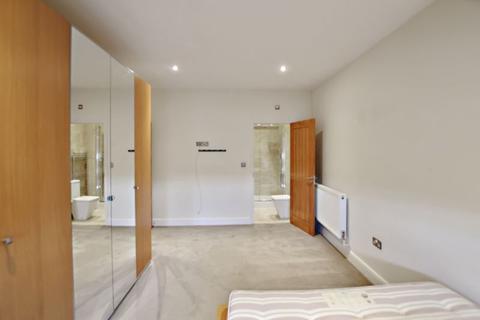 7 Maplehurst Close, Dartford, DA2 7WX