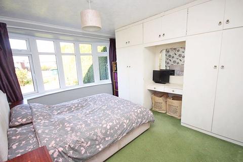 7 Belmont, Holton Le Clay, Grimsby, DN36 5HQ
